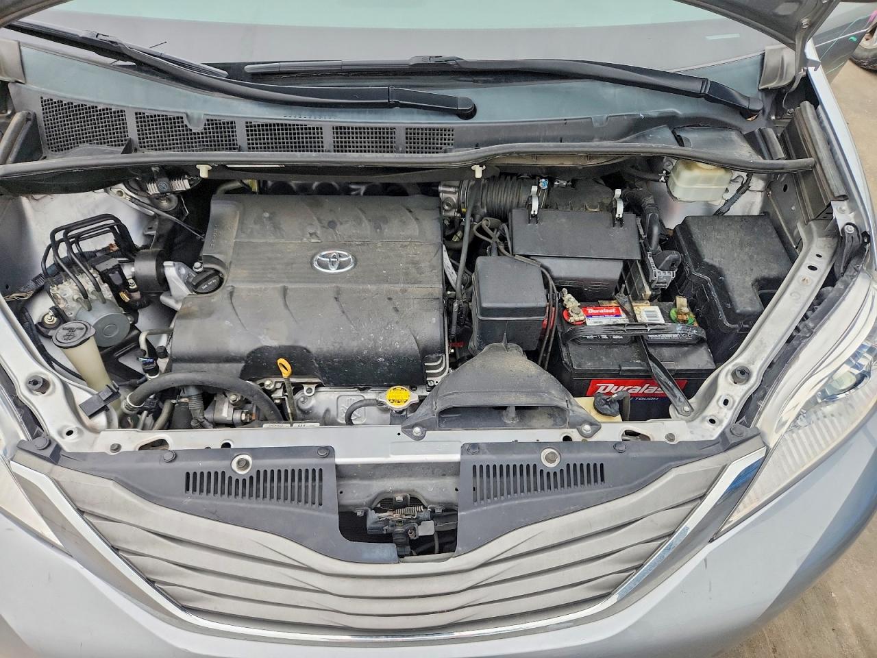 Toyota Sienna Xle 8-passenger