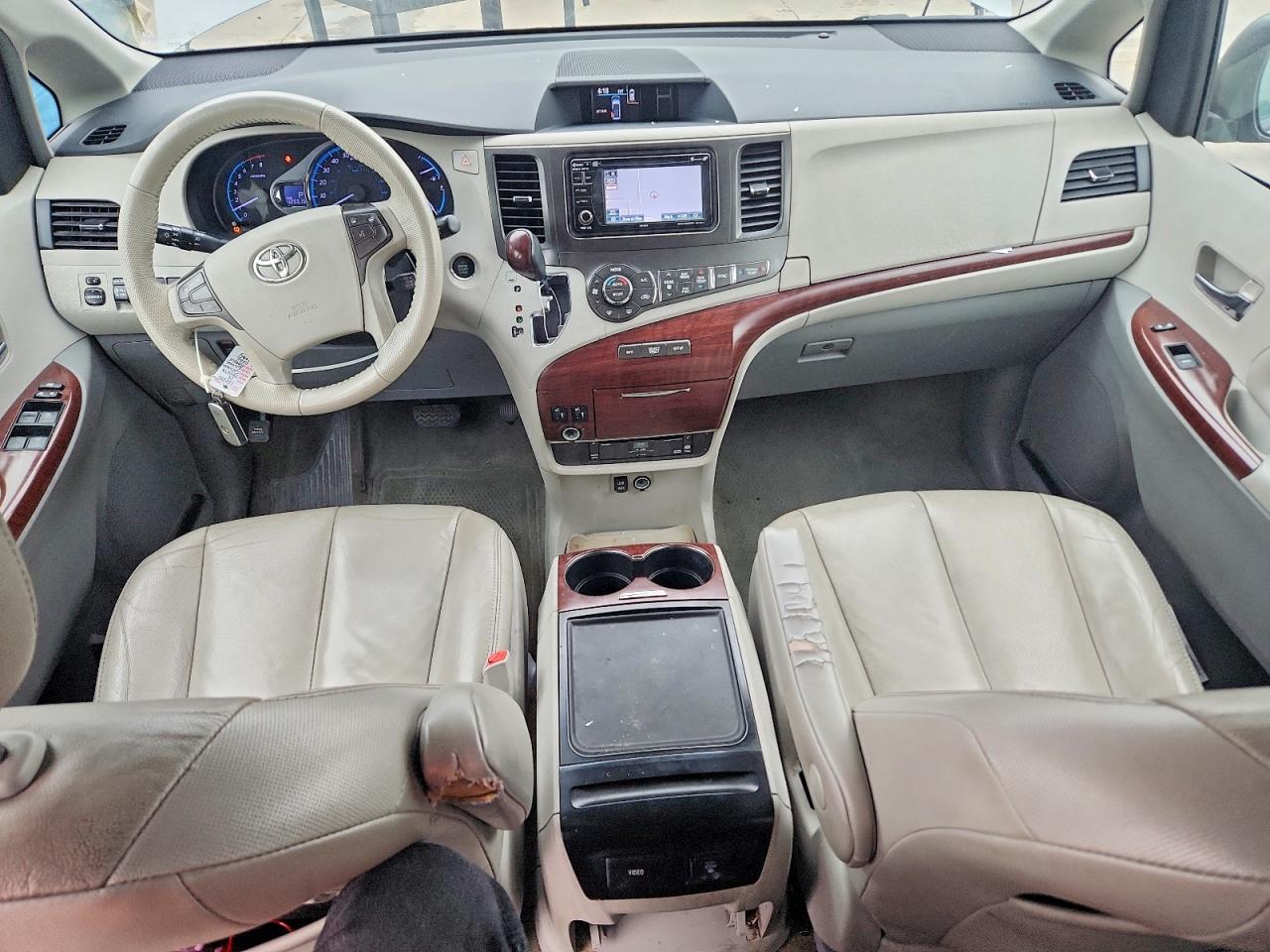 Toyota Sienna Xle 8-passenger
