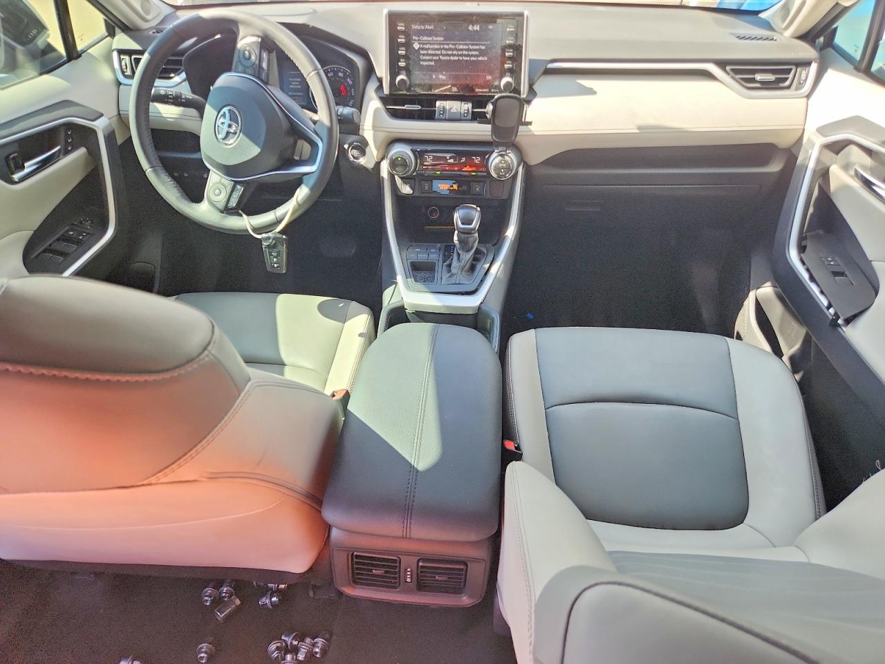 Toyota RAV4 Xle Premium