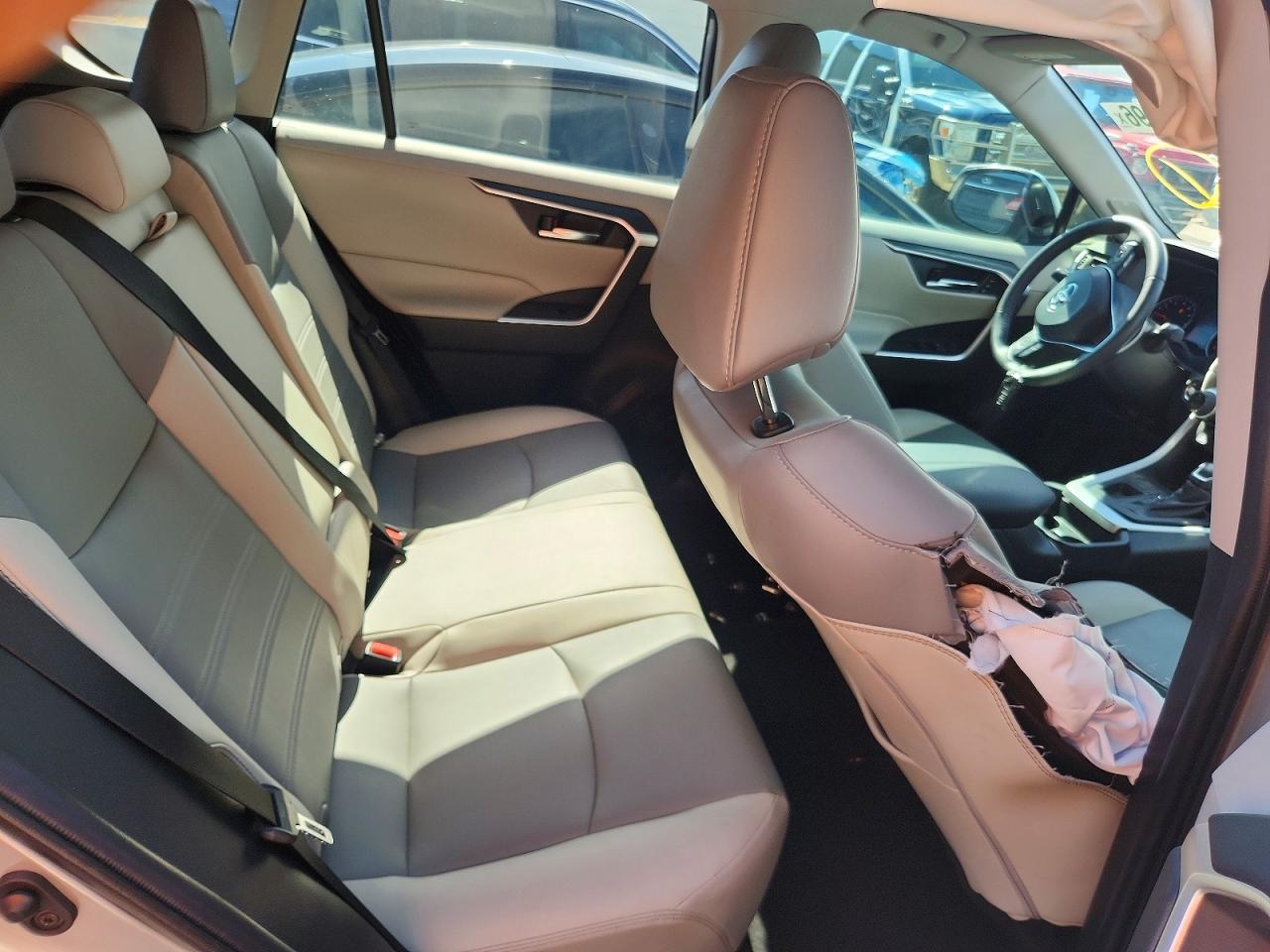 Toyota RAV4 Xle Premium