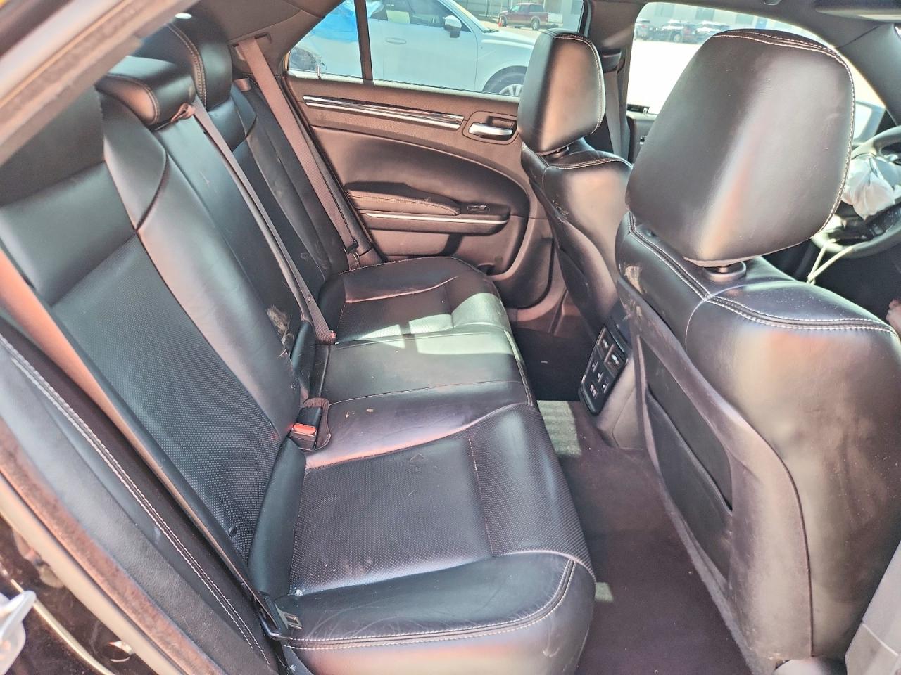 Chrysler 300 S