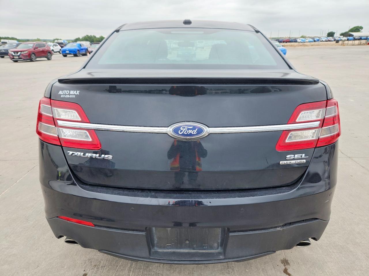 Ford Taurus
