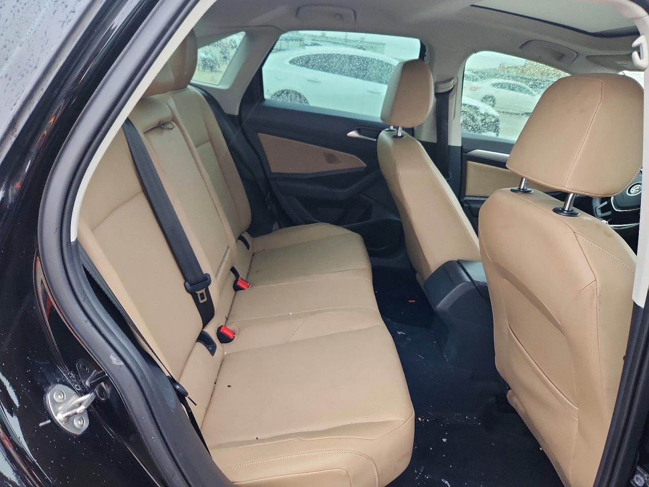 Volkswagen Jetta S