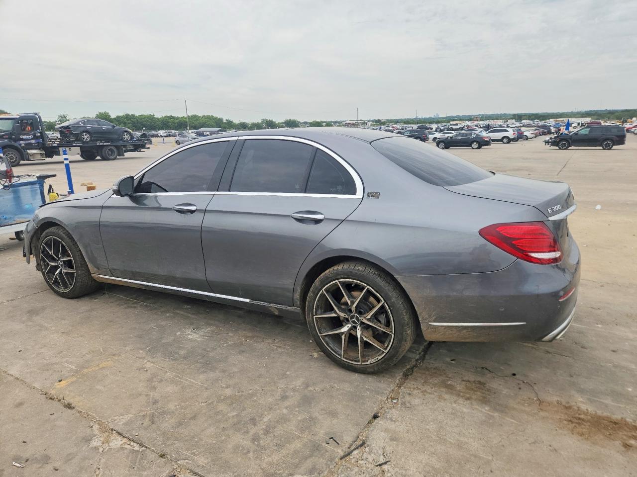 Mercedes-Benz E-Class 300 4matic