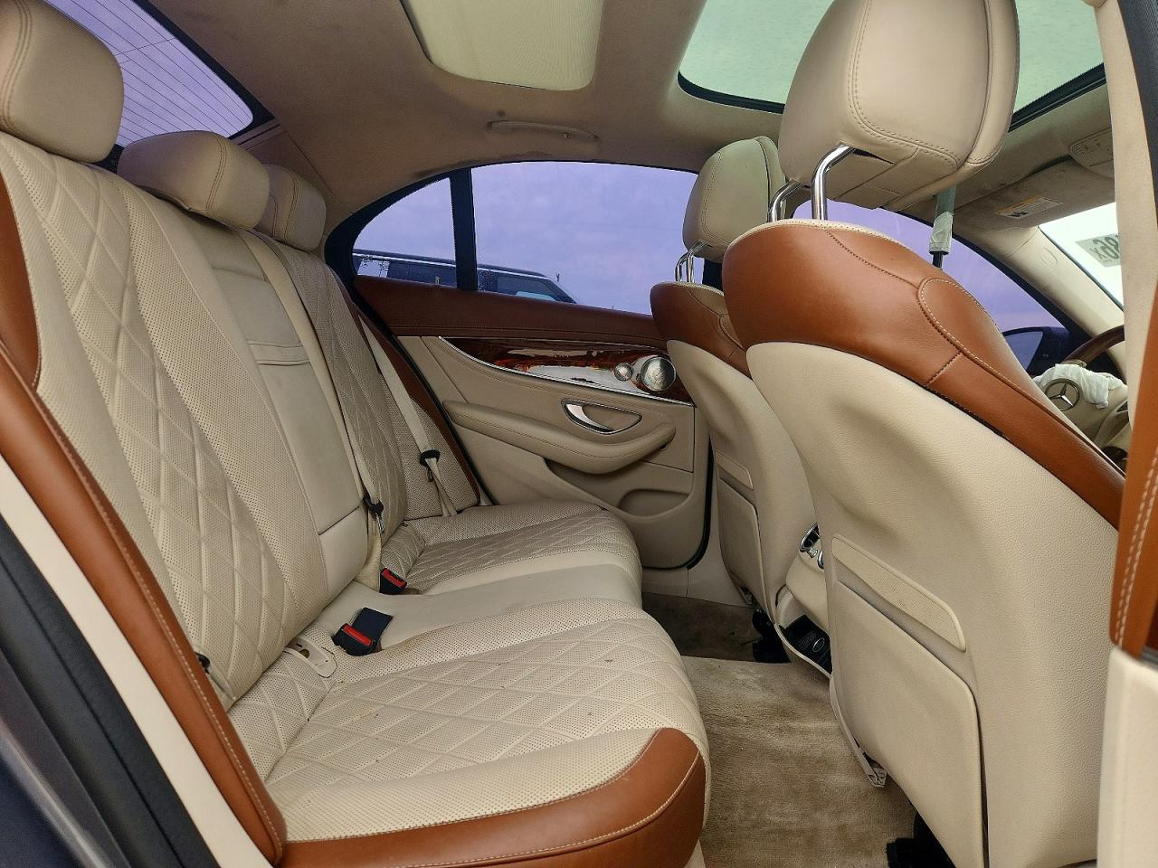 Mercedes-Benz E-Class 300 4matic