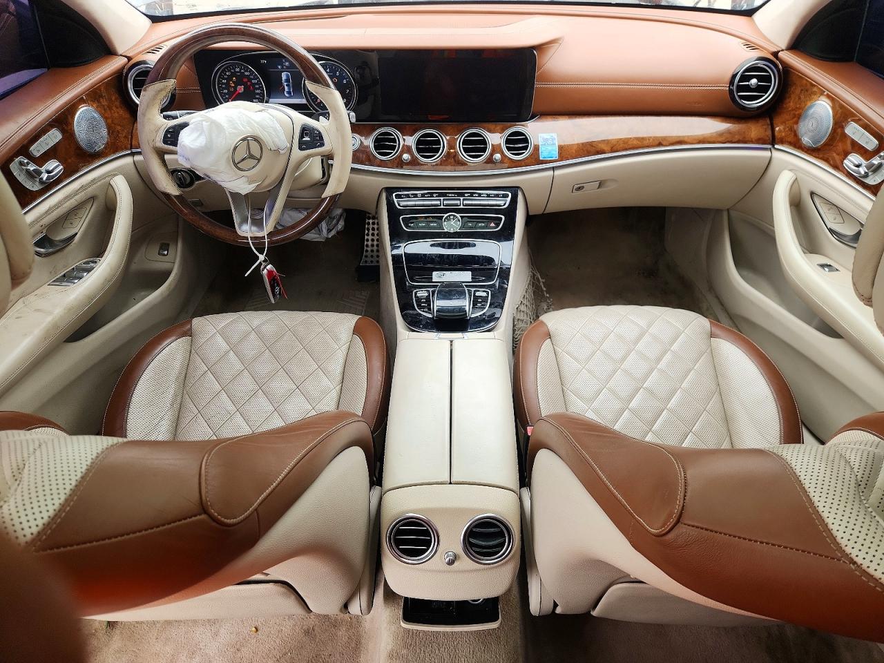 Mercedes-Benz E-Class 300 4matic