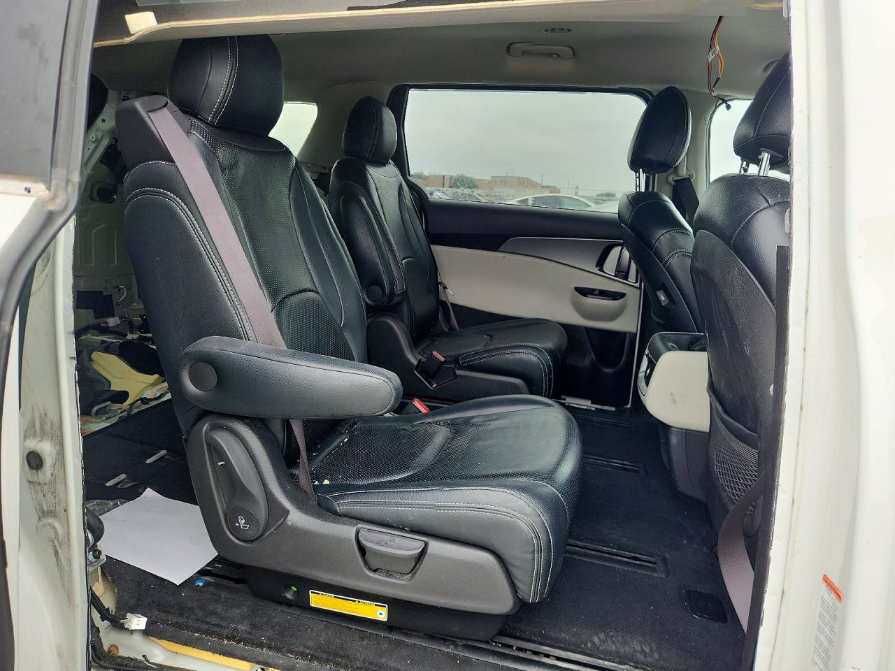 Kia Sedona Lx