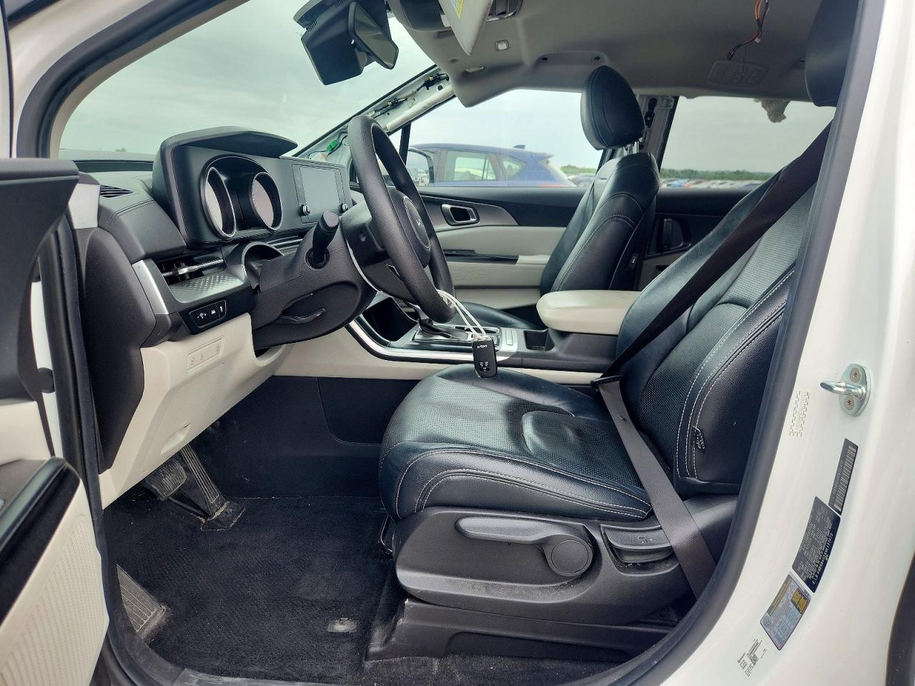 Kia Sedona Lx