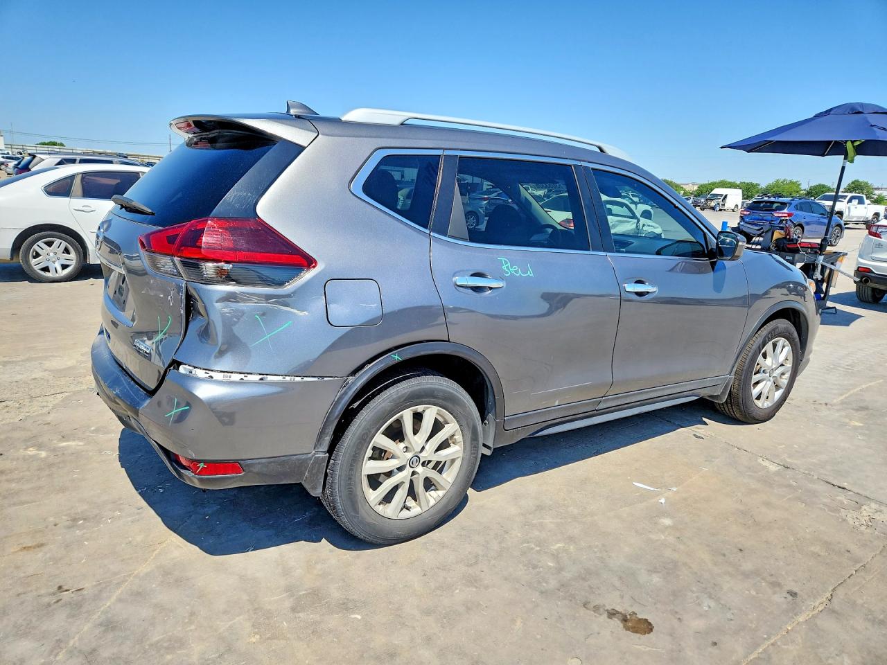 Nissan Rogue S