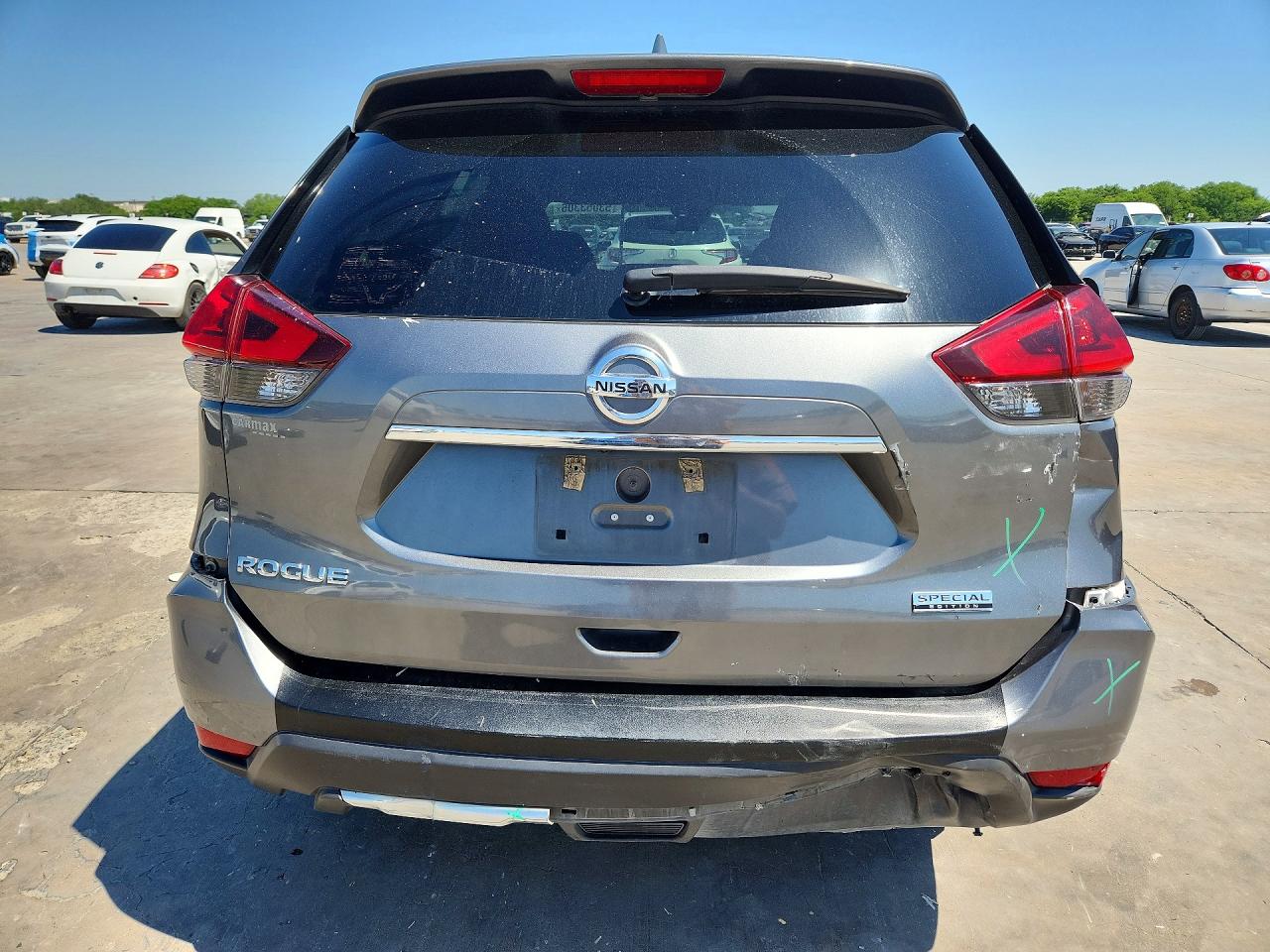 Nissan Rogue S