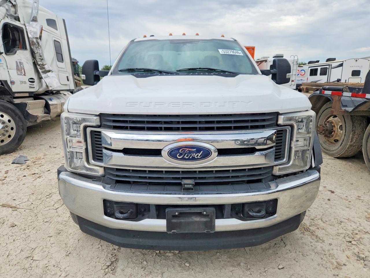 Ford F-550 Super Duty