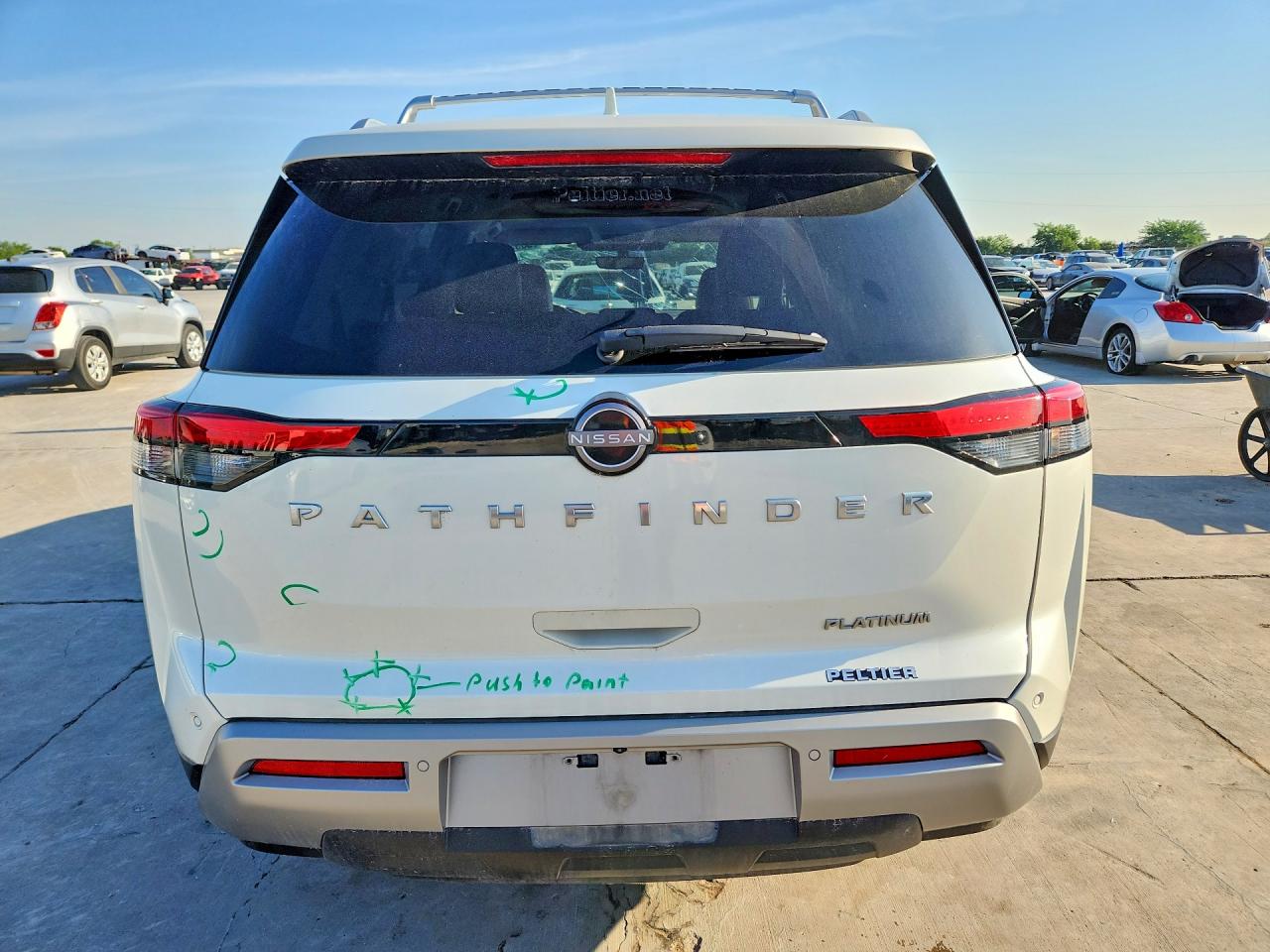 Nissan Pathfinder Platinum