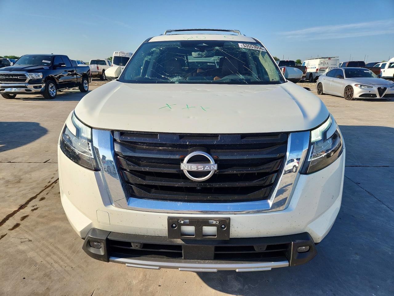 Nissan Pathfinder Platinum