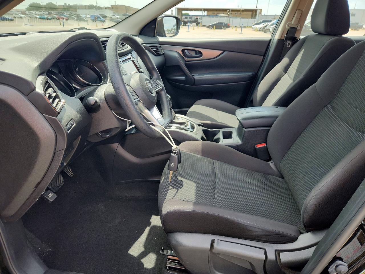 Nissan Rogue S