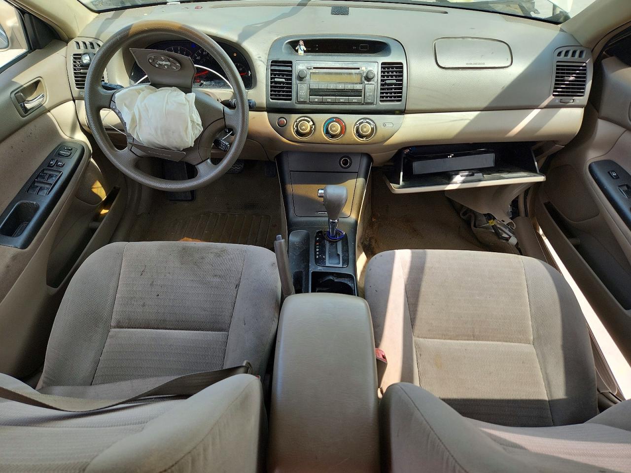 Toyota Camry Le V6