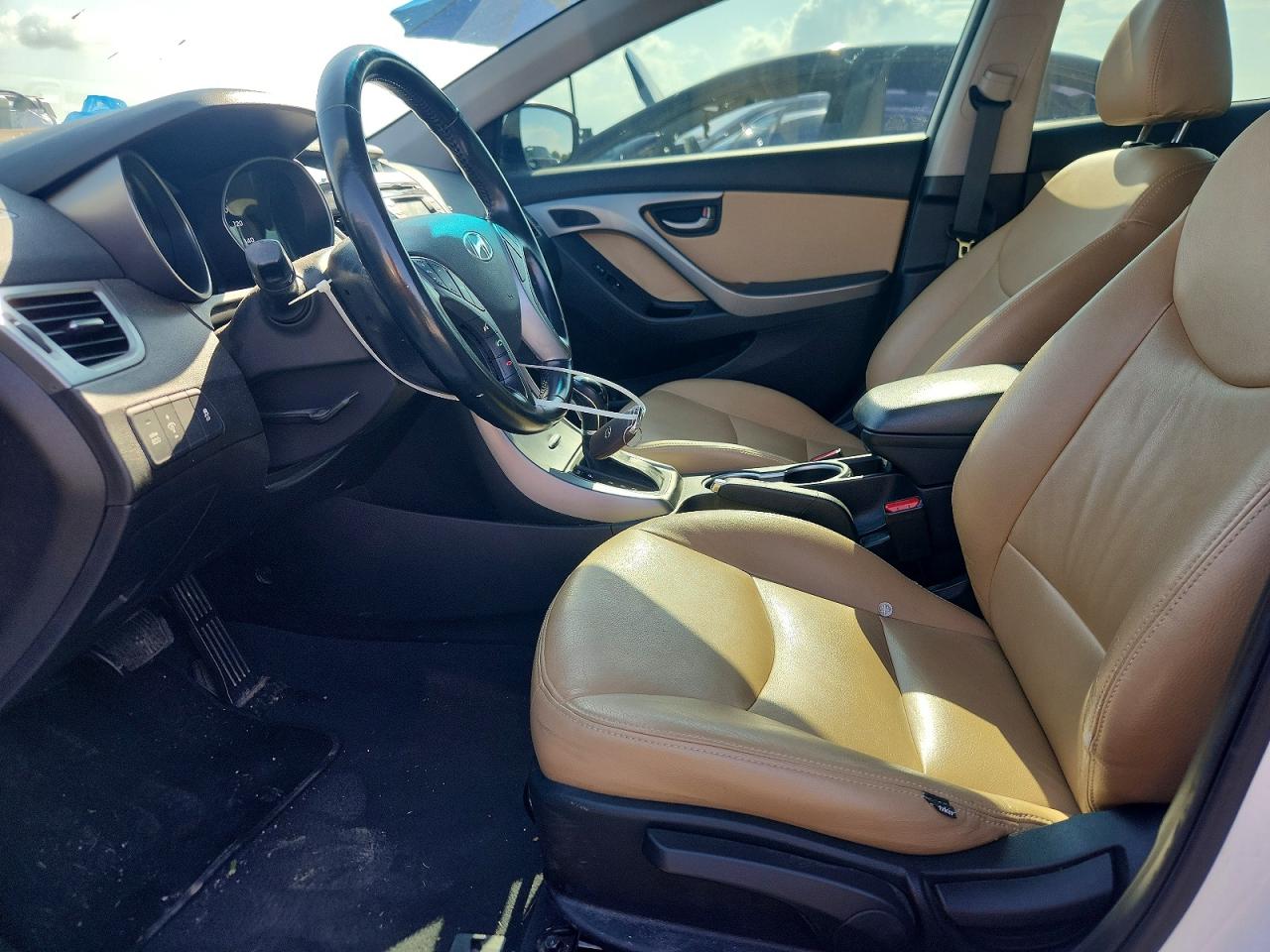 Hyundai ELANTRA Value Edition