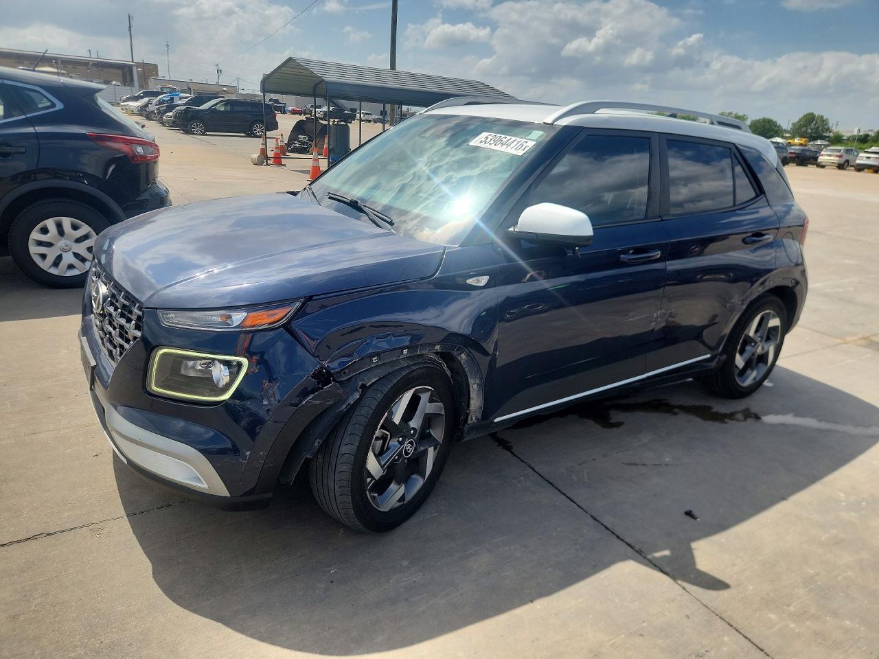 Salvage Hyundai Venue Limi Image