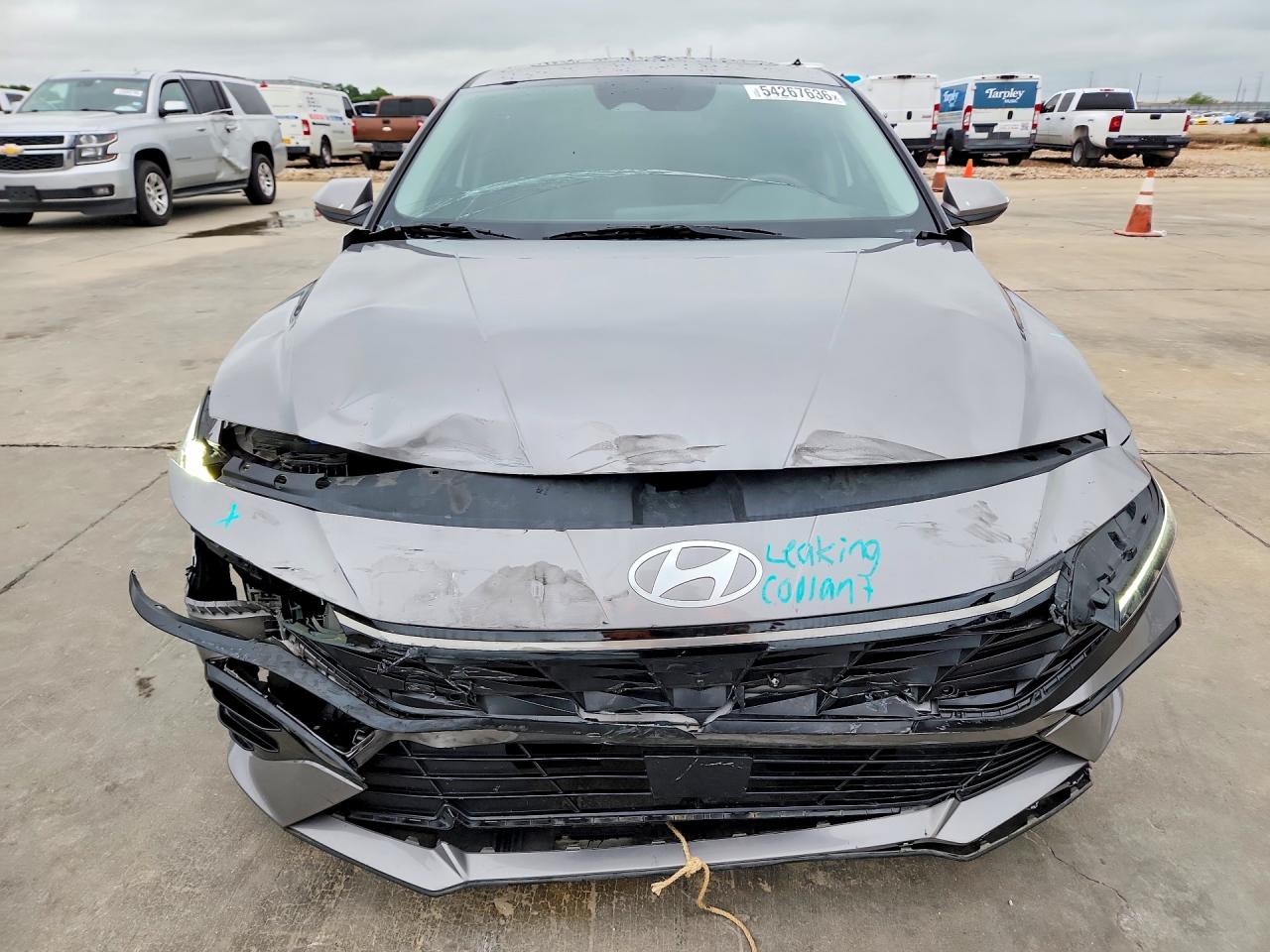 Hyundai ELANTRA Sel