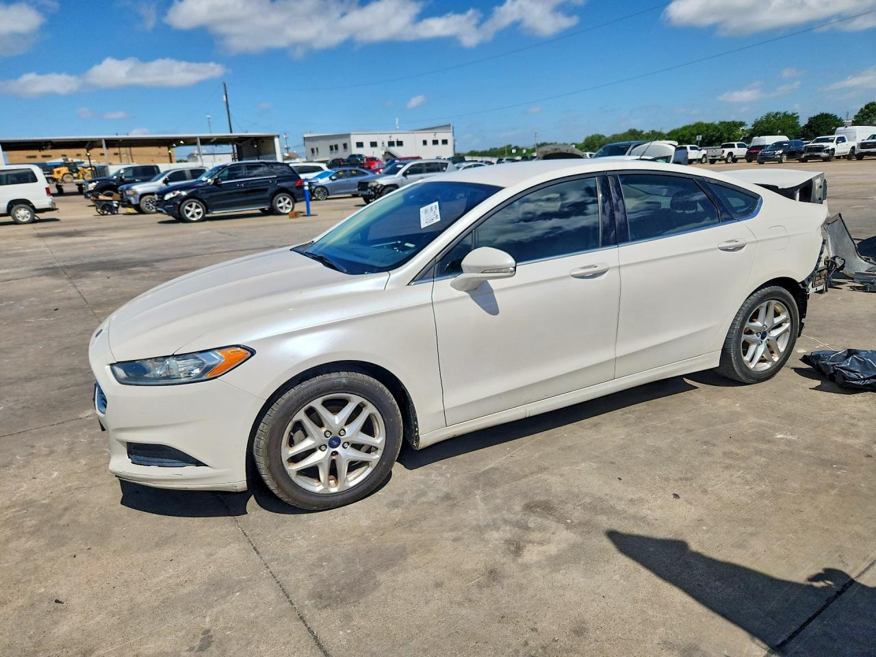 Salvage Ford Fusion Image