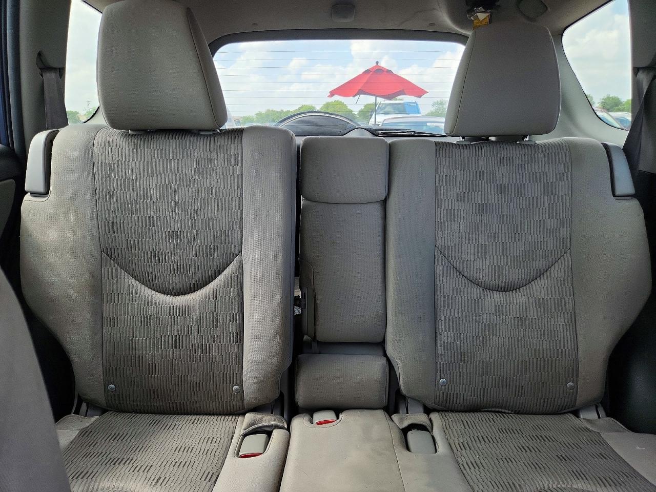 Toyota RAV4 Base
