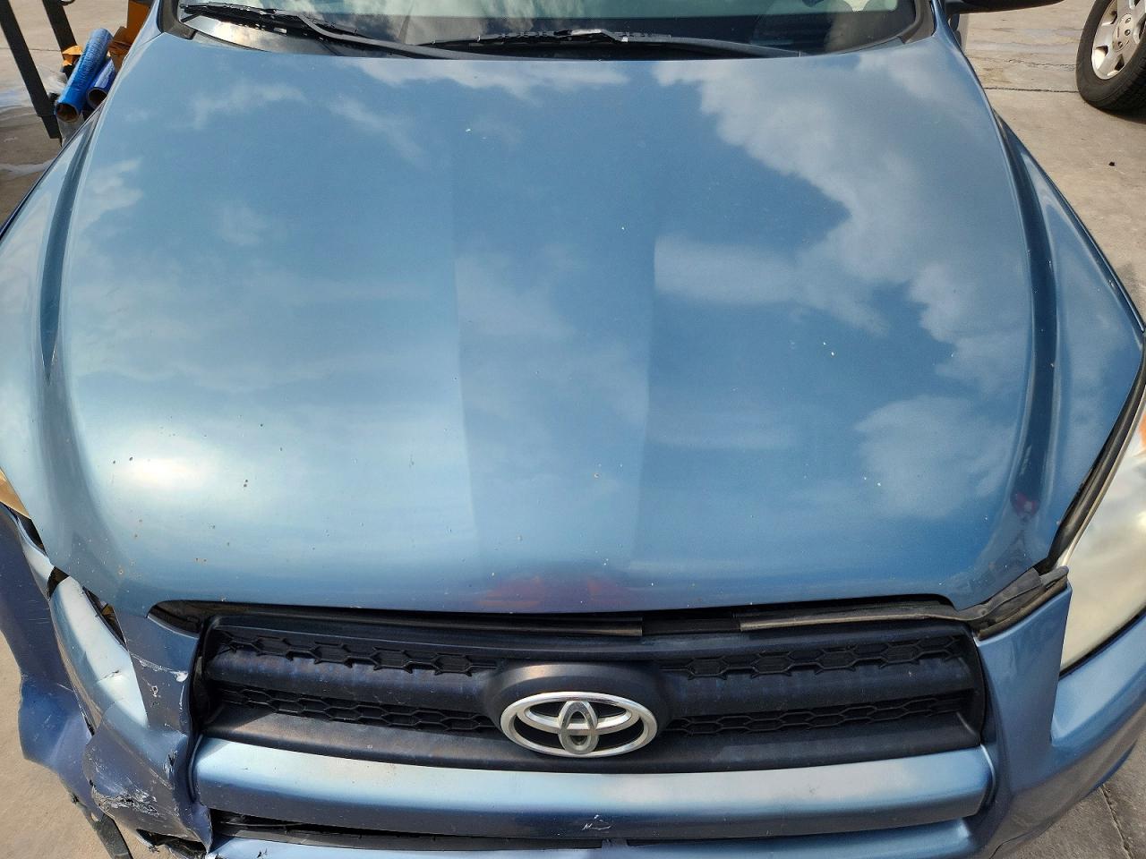 Toyota RAV4 Base