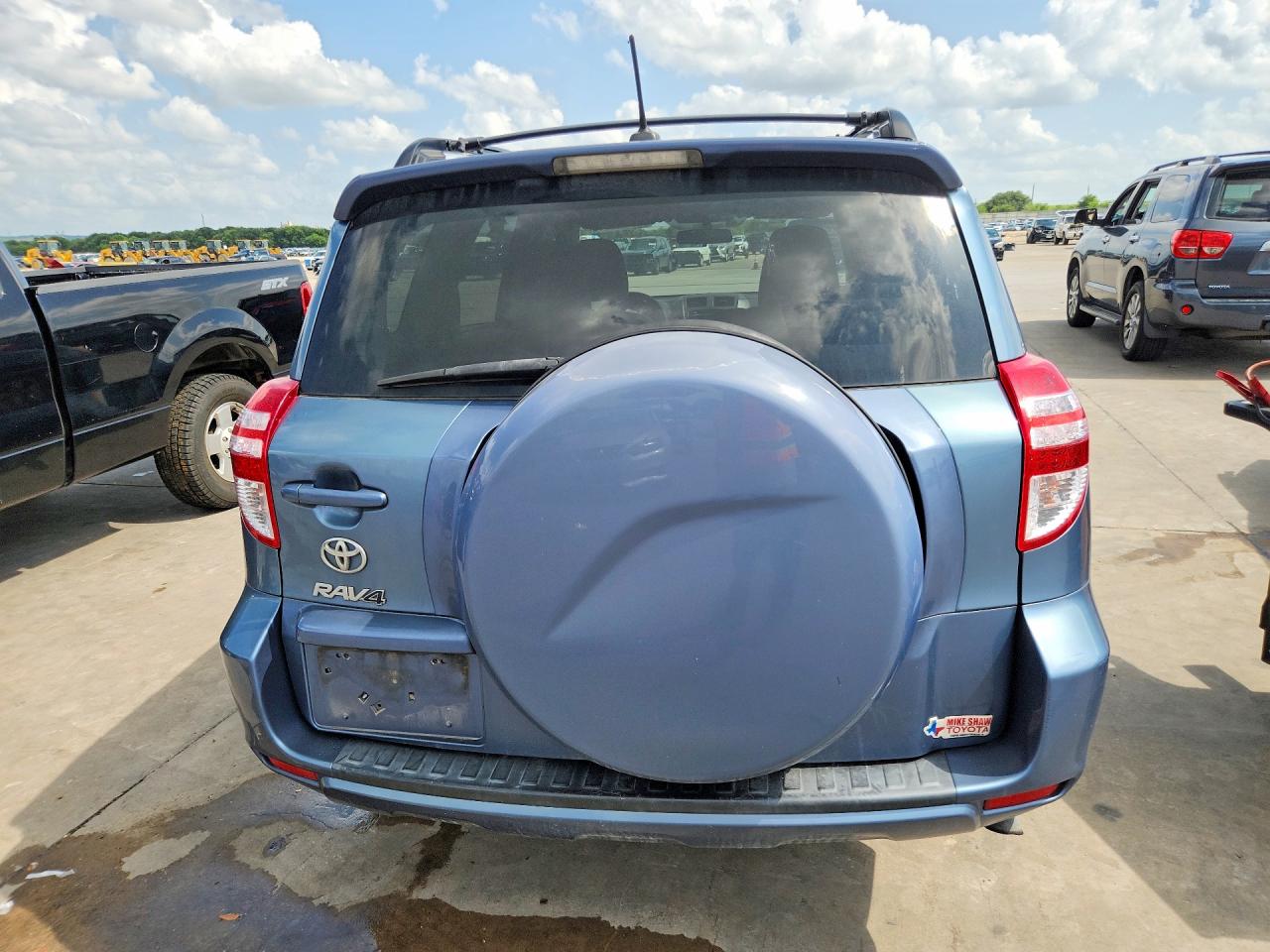 Toyota RAV4 Base