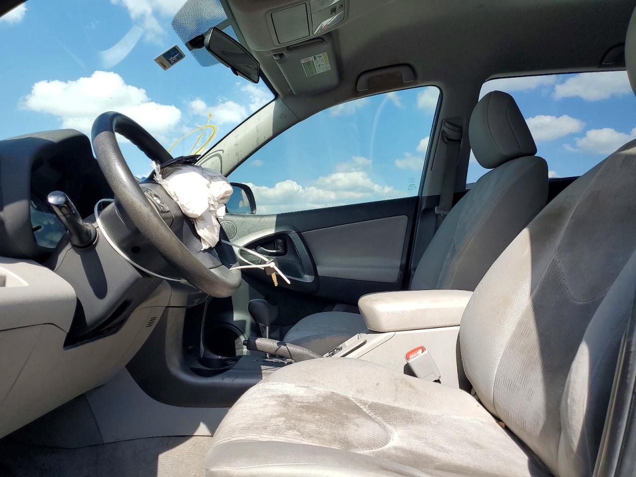 Toyota RAV4 Base