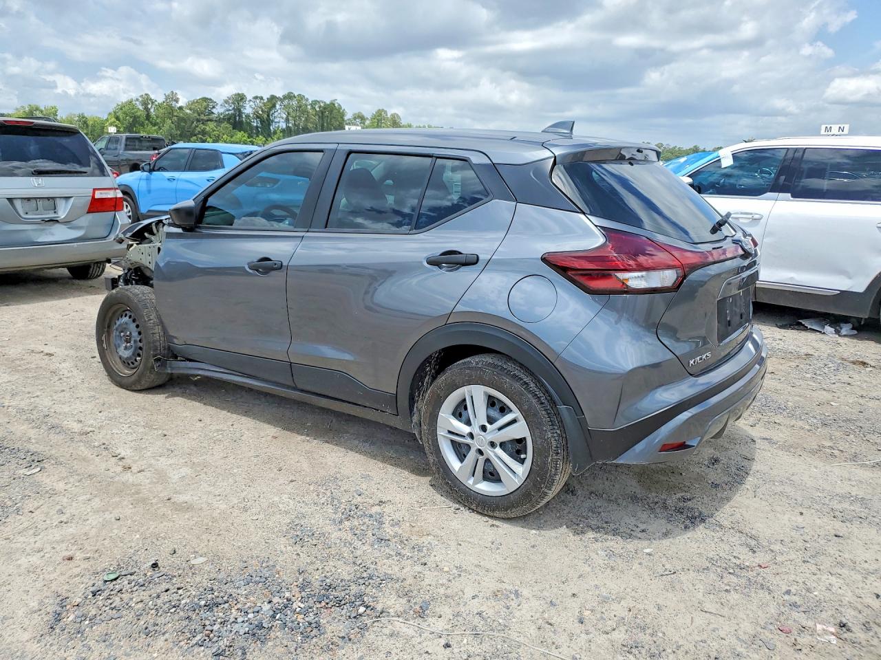 Nissan Kicks S