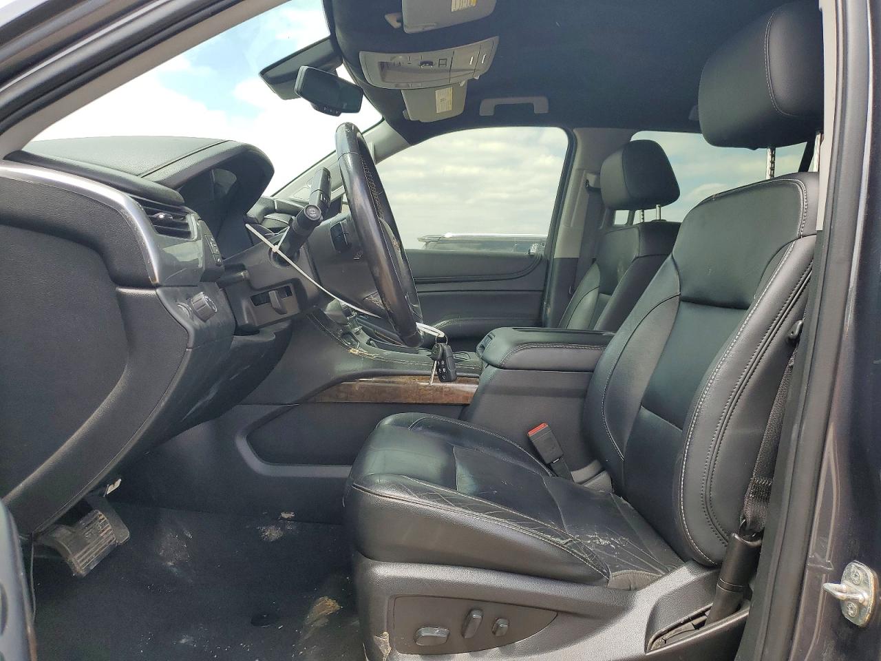 Chevrolet Suburban C1500 Lt