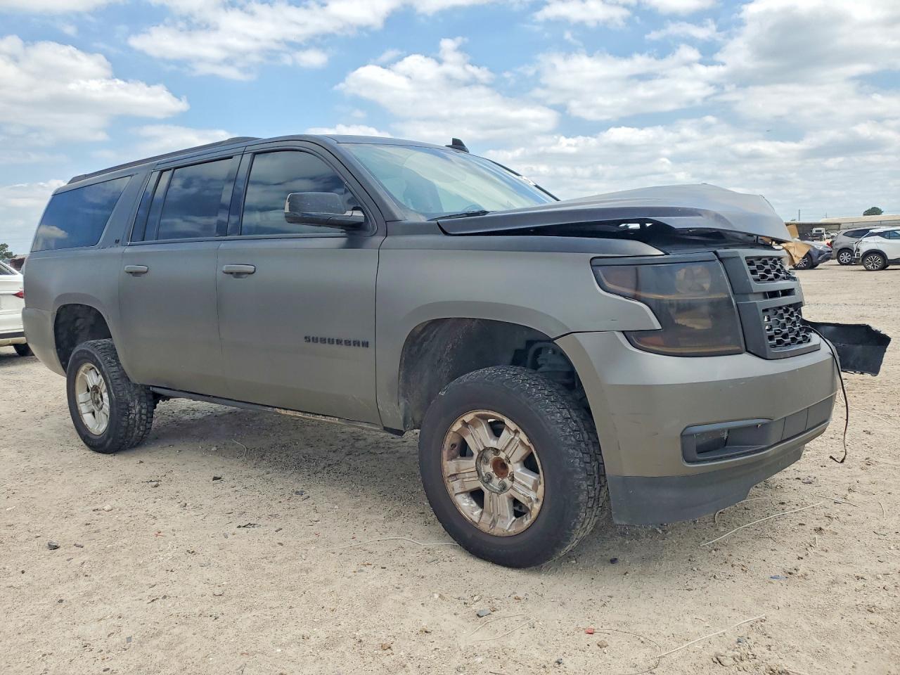 Chevrolet Suburban C1500 Lt
