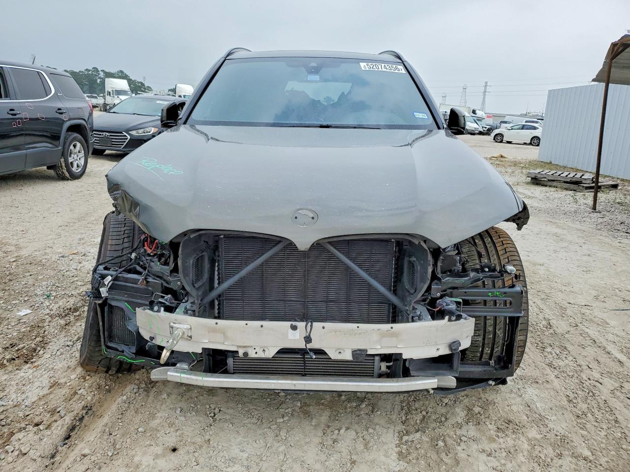 BMW X Series M50i
