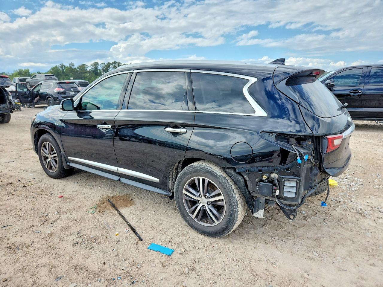 INFINITI Qx Luxe