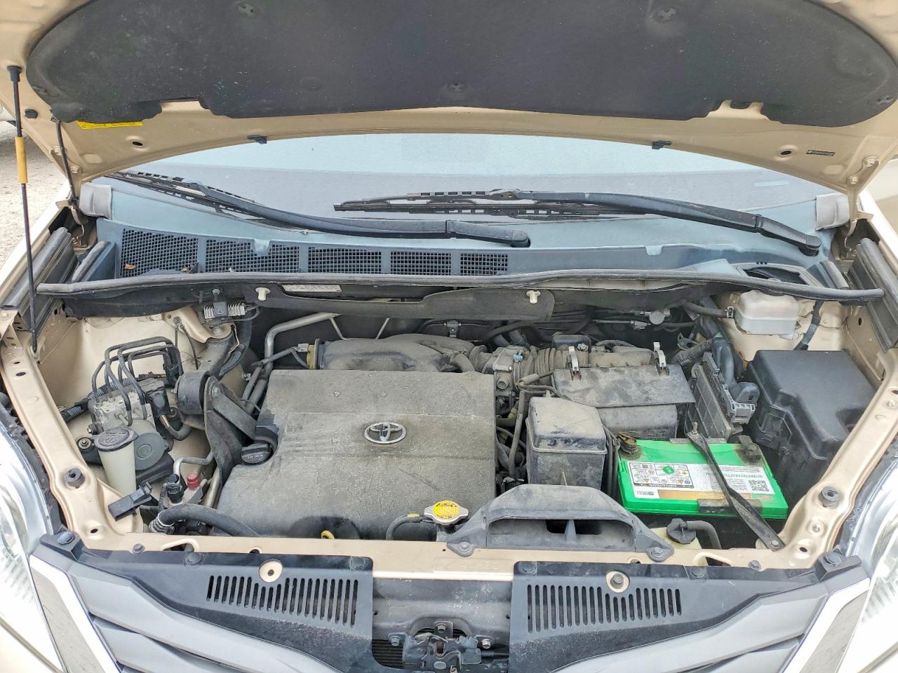 Toyota Sienna Xle 8-passenger