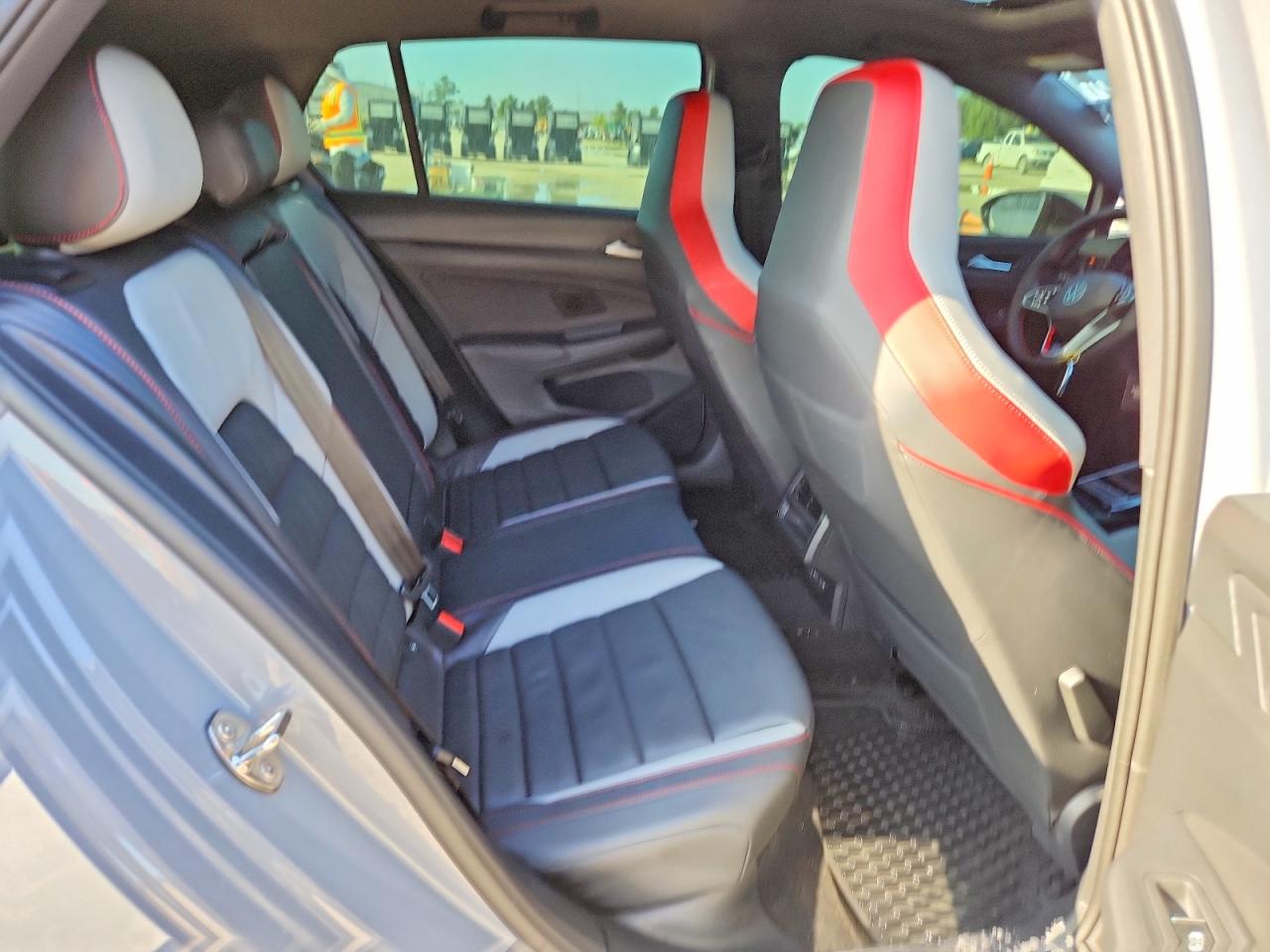Volkswagen GTI Se