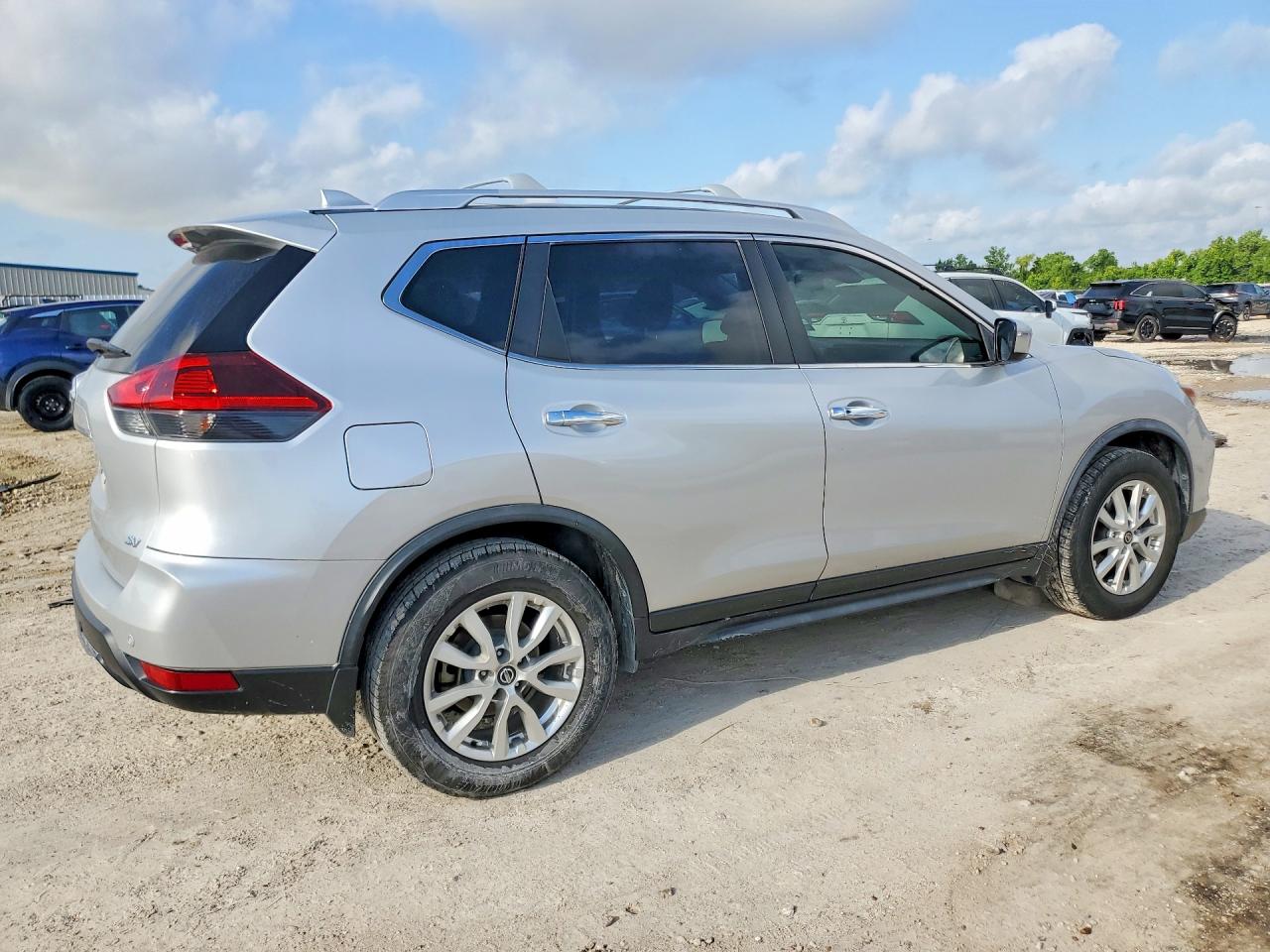 Nissan Rogue Sv