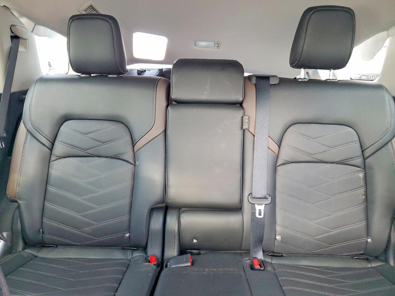 Nissan Pathfinder Platinum