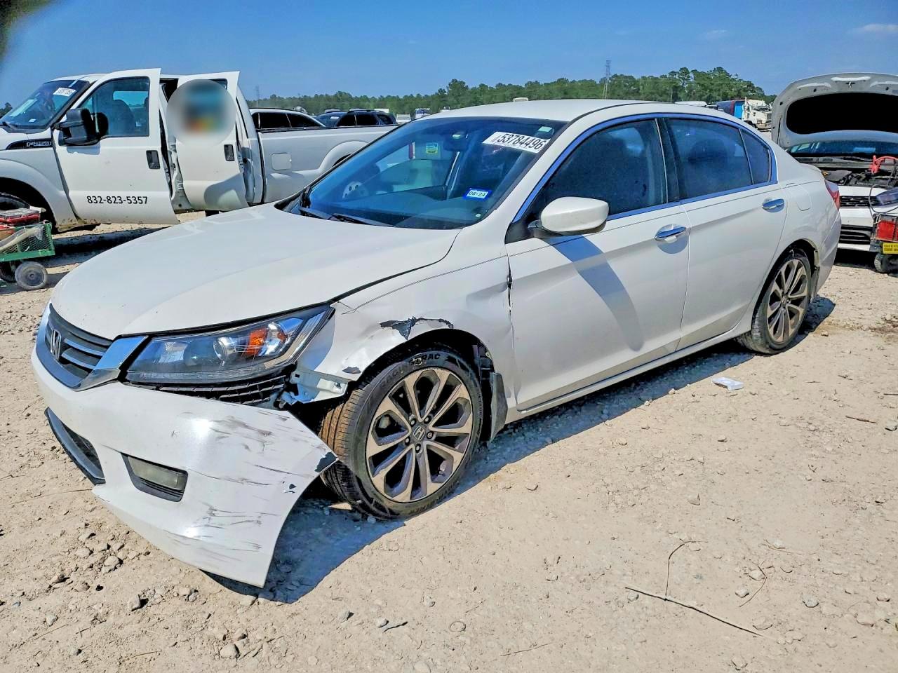 Salvage Honda Accord Image