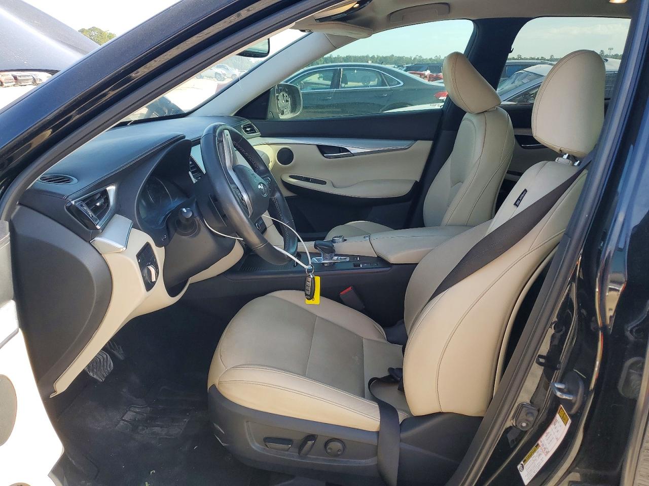 INFINITI Qx Luxe