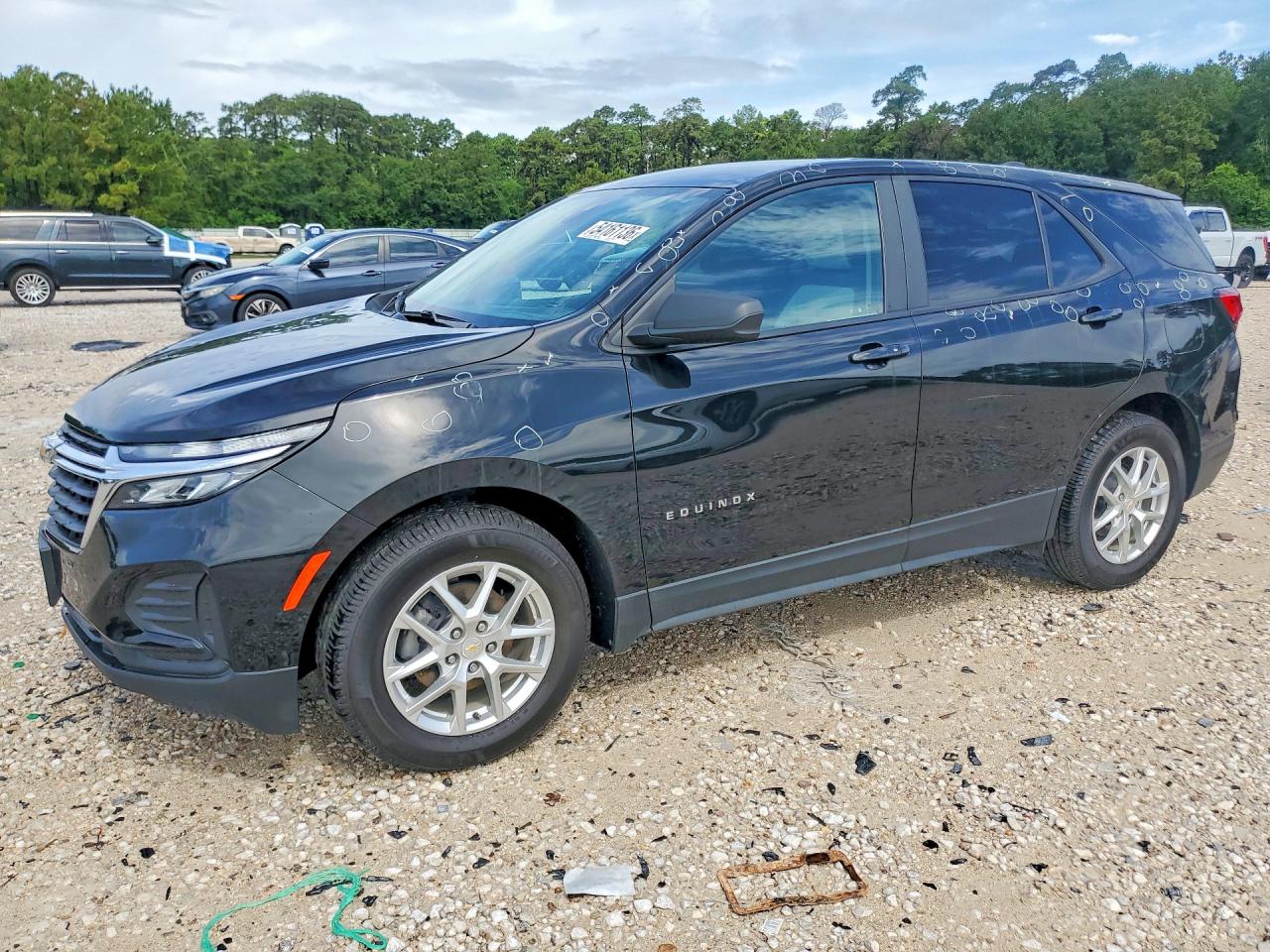 Salvage Chevrolet Equinox Image