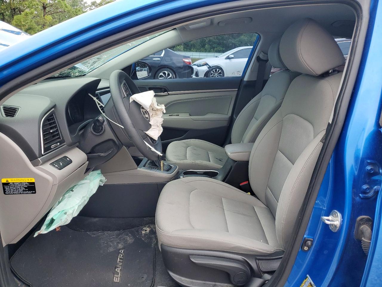 Hyundai ELANTRA Sel