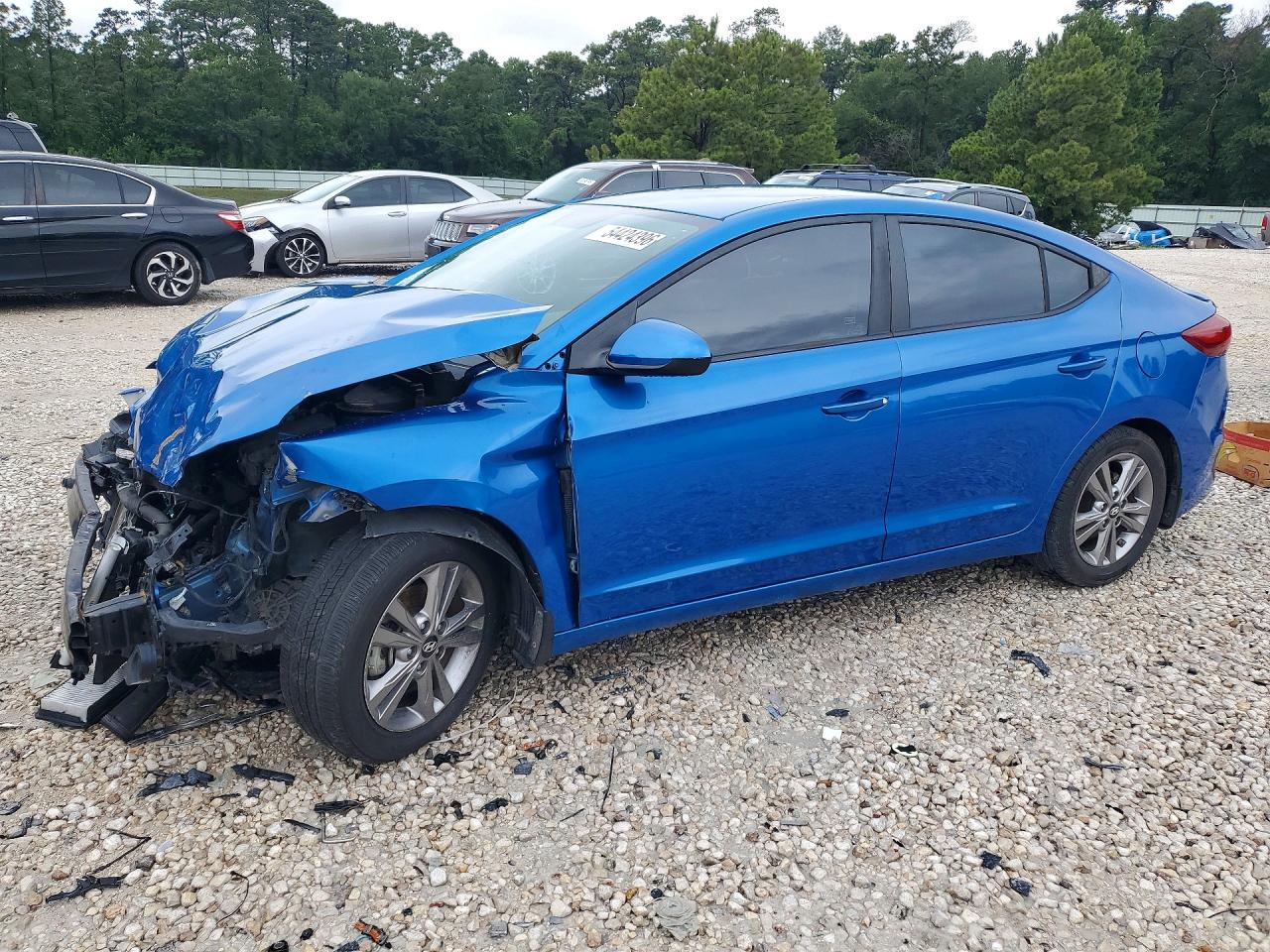 Salvage Hyundai ELANTRA Image