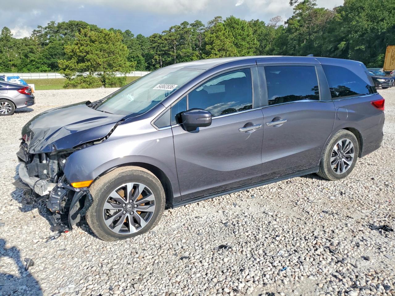 Salvage Honda Odyssey Image