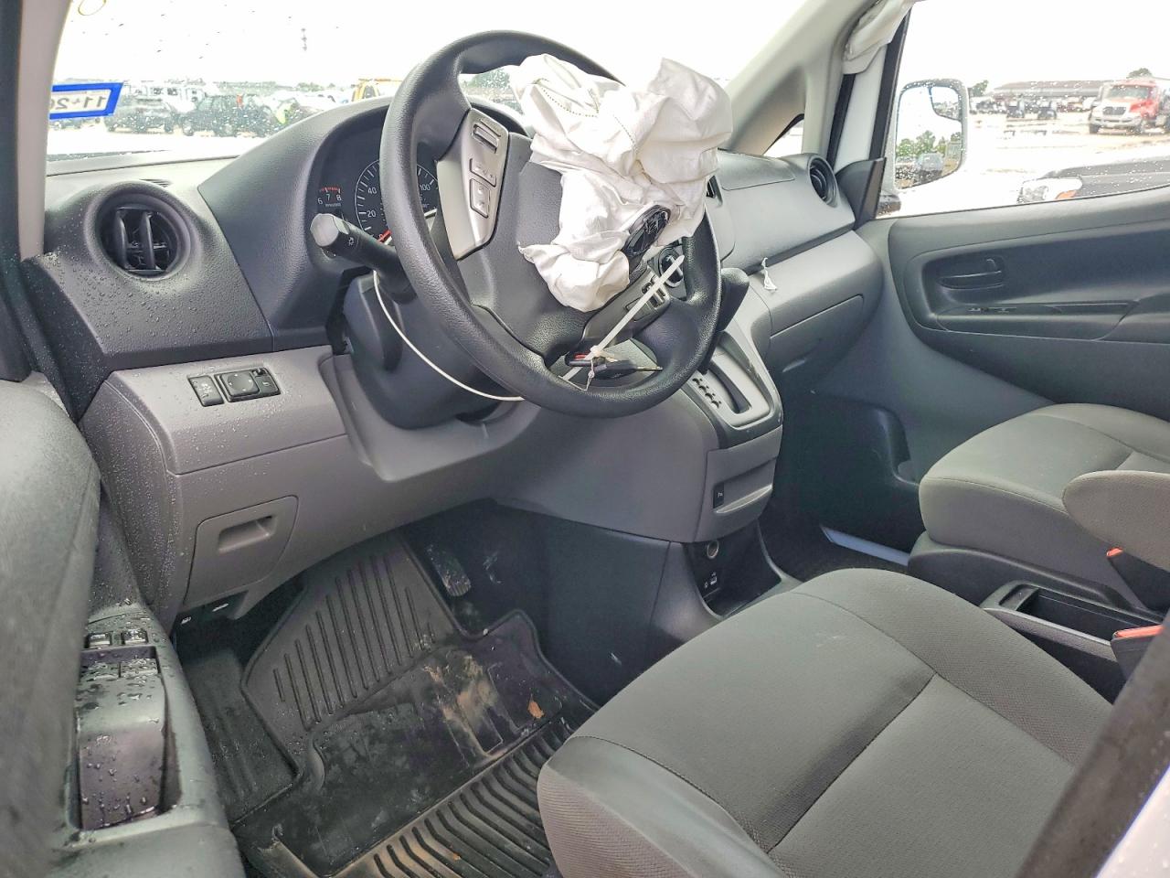 Nissan Nv Sv