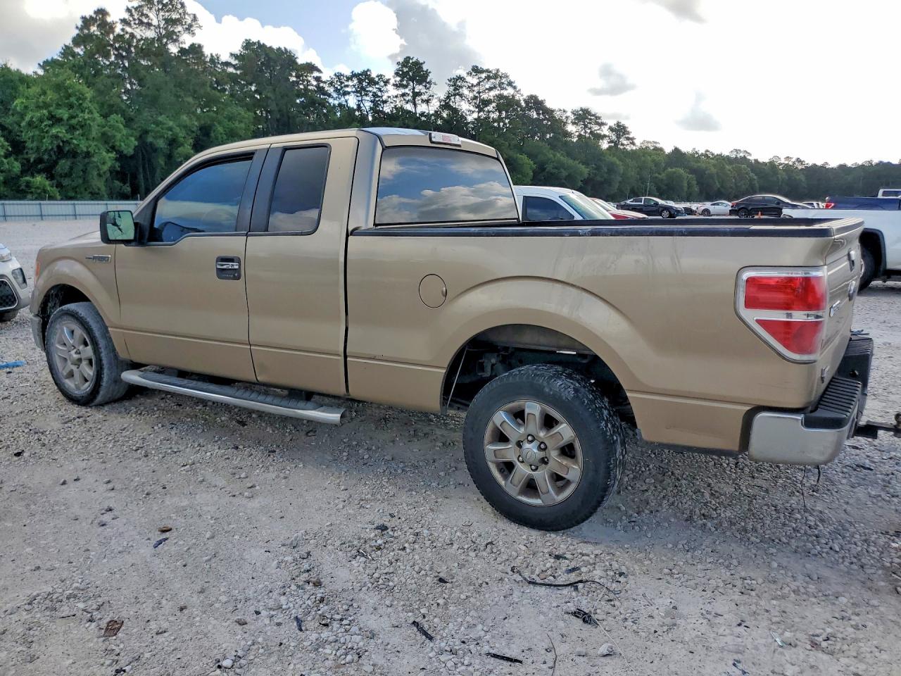 Ford F-150 Super Cab