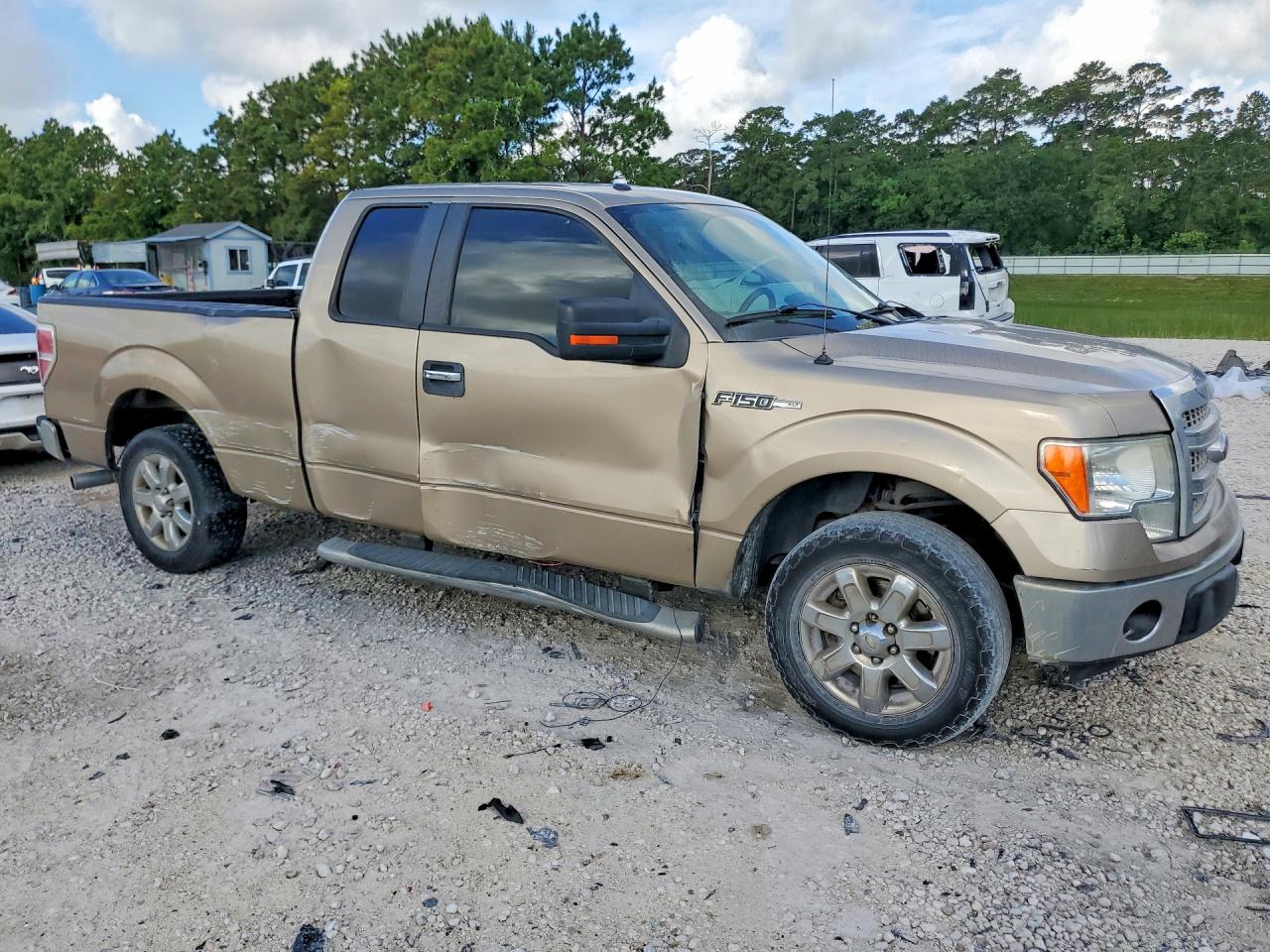 Ford F-150 Super Cab
