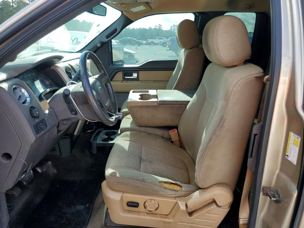 Ford F-150 Super Cab