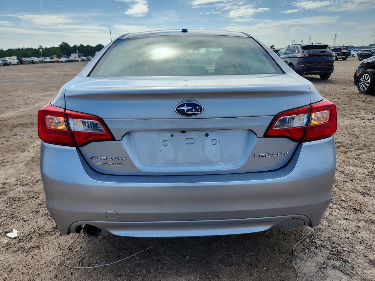 Subaru Legacy 2.5i Premium