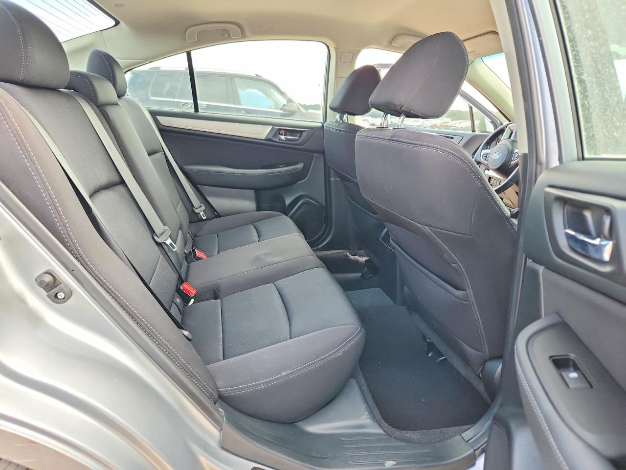 Subaru Legacy 2.5i Premium