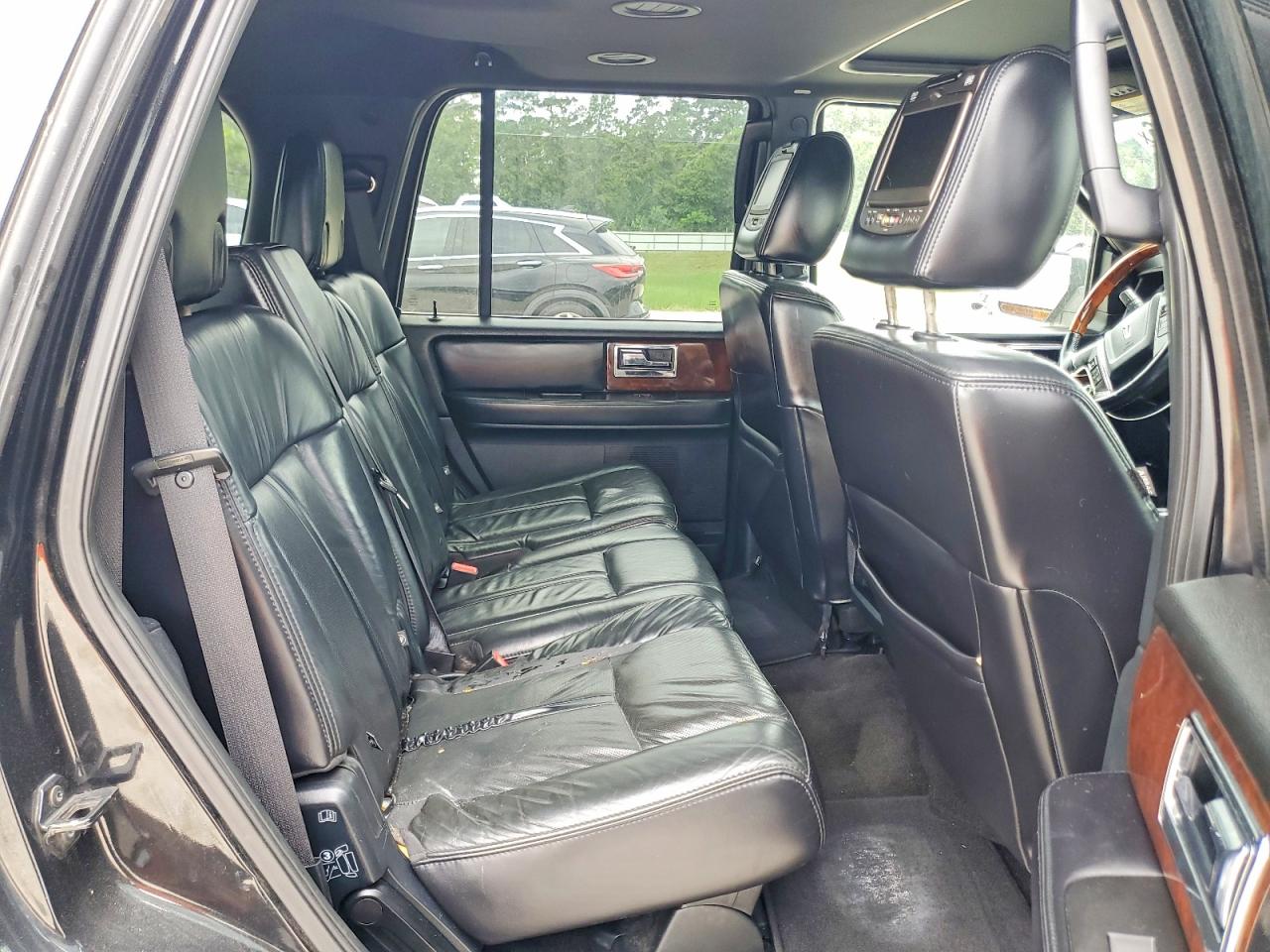 Lincoln Navigator