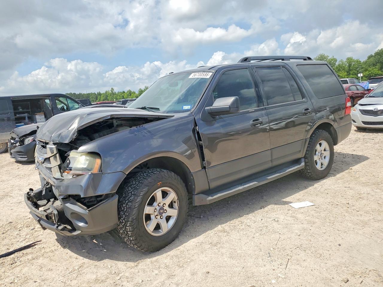 Salvage Ford Expedition Image